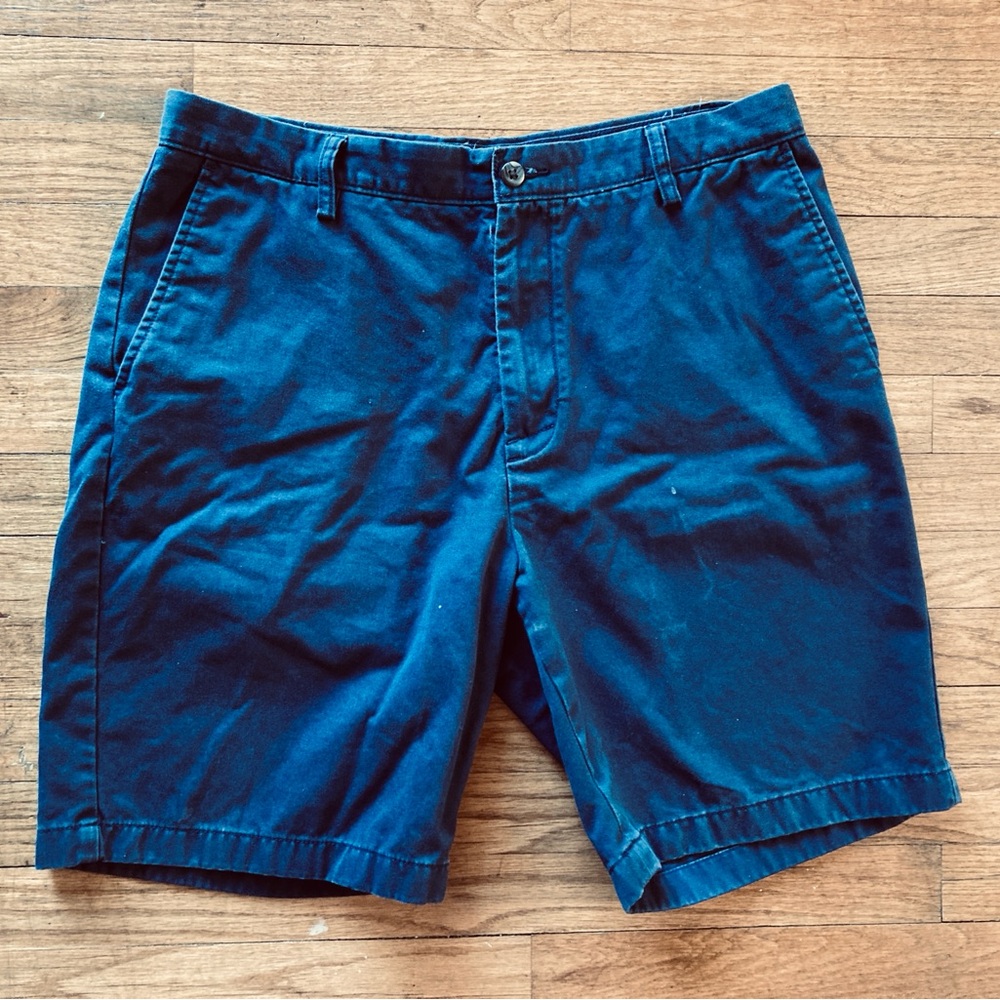 NAUTICA- Men's Shorts- Size 36W